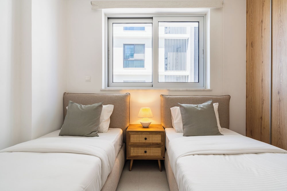 Aelia Chic 2-BR Apt & Balcony in Larnaca