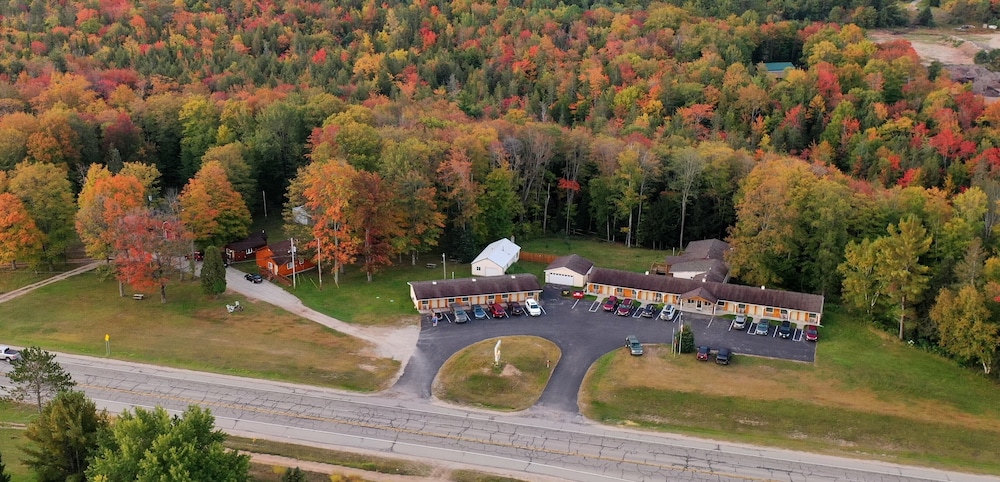 Alger Falls Motel