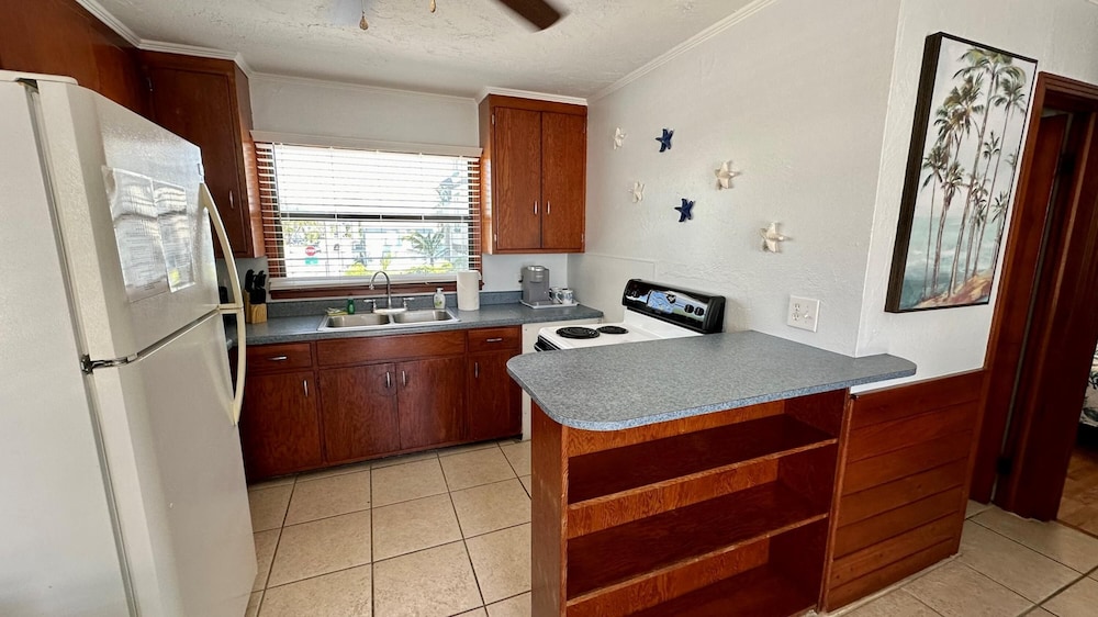 One Particular Cottage - Next to Margaritaville view 5