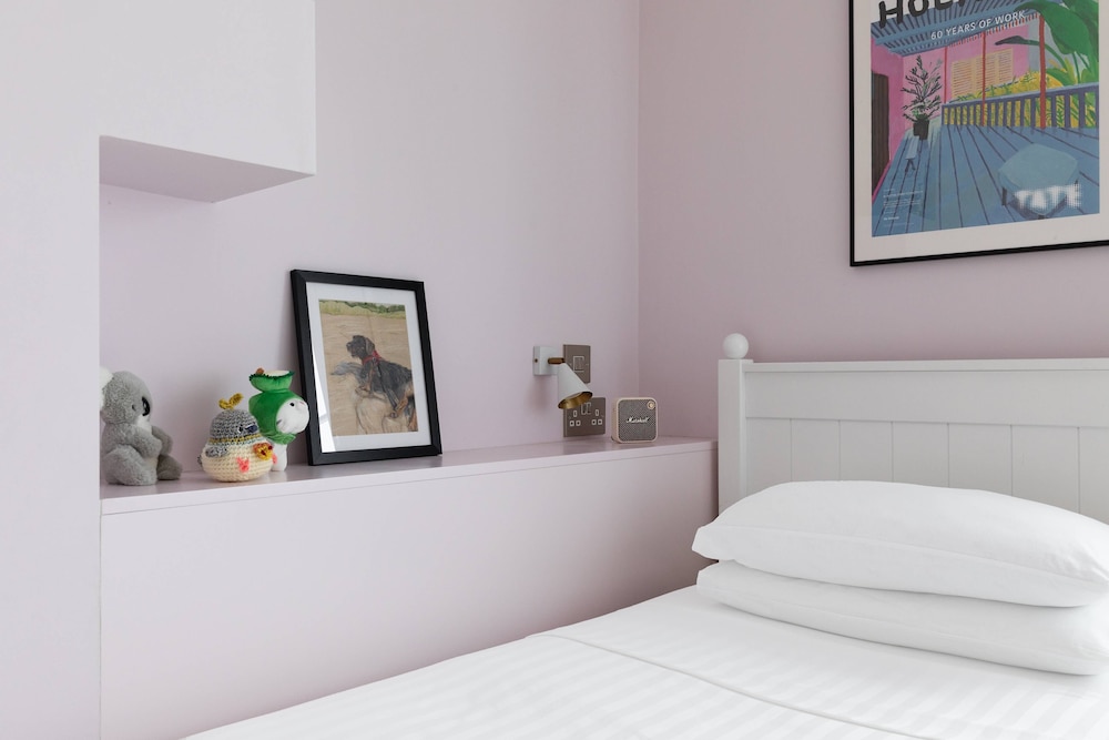 Nevern Square X by Onefinestay view 4