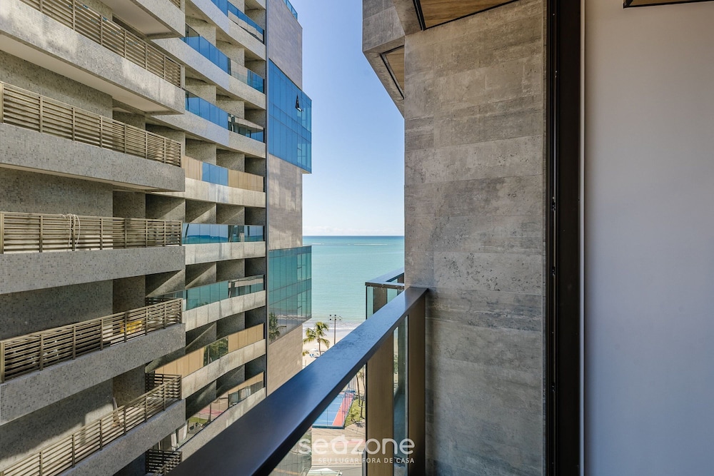 Nwts - Studios in Building With Sea View