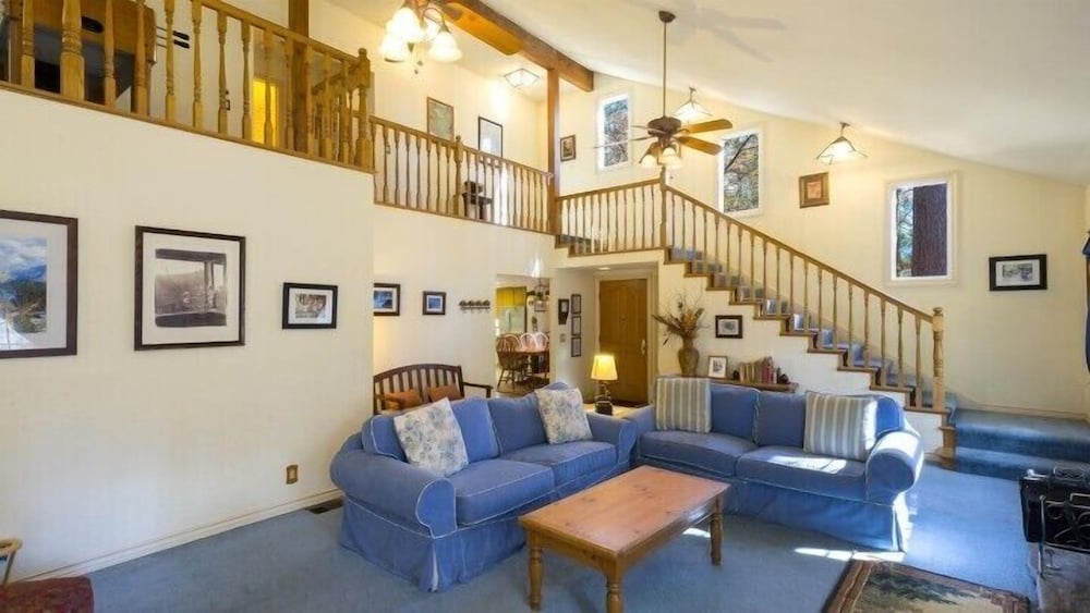 Scenic Wonders Wawona Home 3 Bedrooms view 4