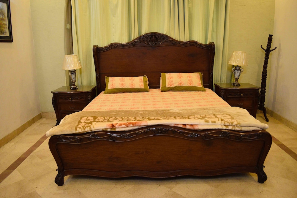 Lahore Home Stay