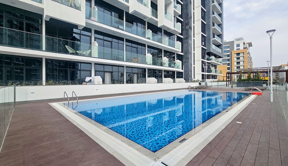 Exquisite Living in Riviera One Bedroom