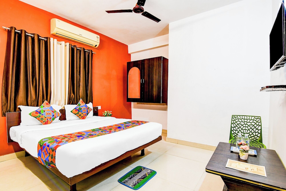 Fabhotel The Corporate House
