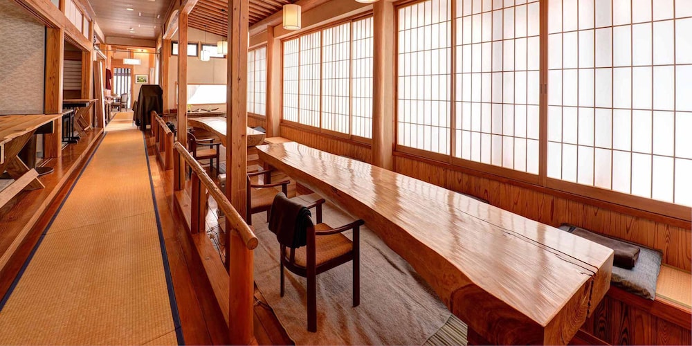 meeting & event spaces