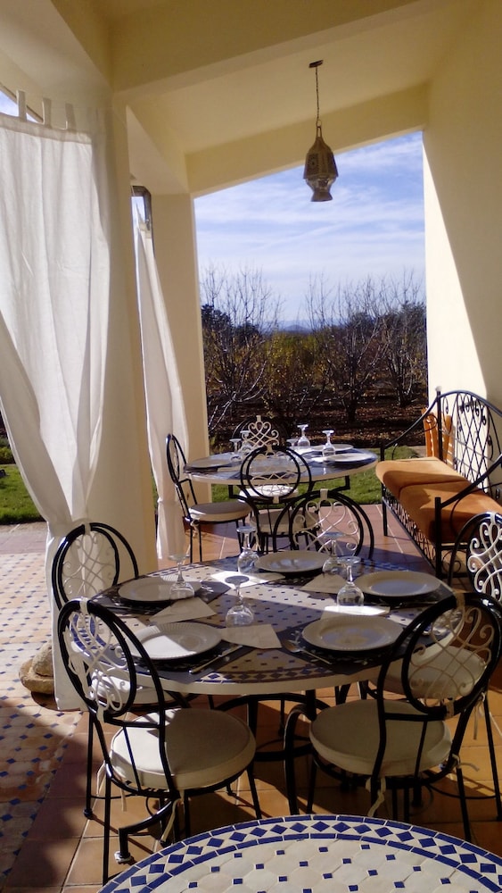 Les Jardins D'Azrou