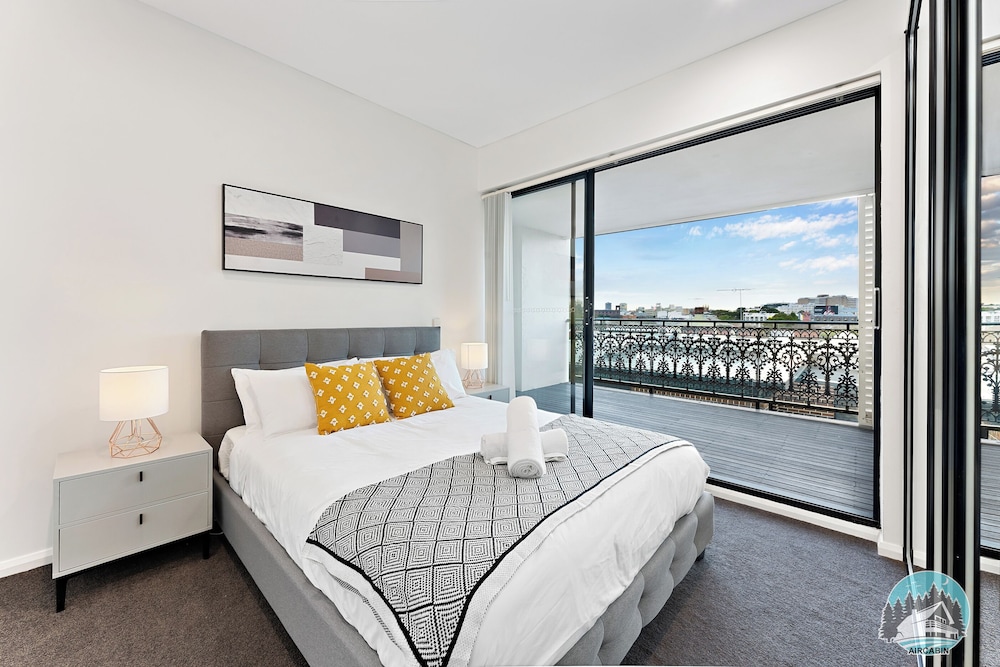 Aircabin Annandale Comfy 3 Bed Townhouse