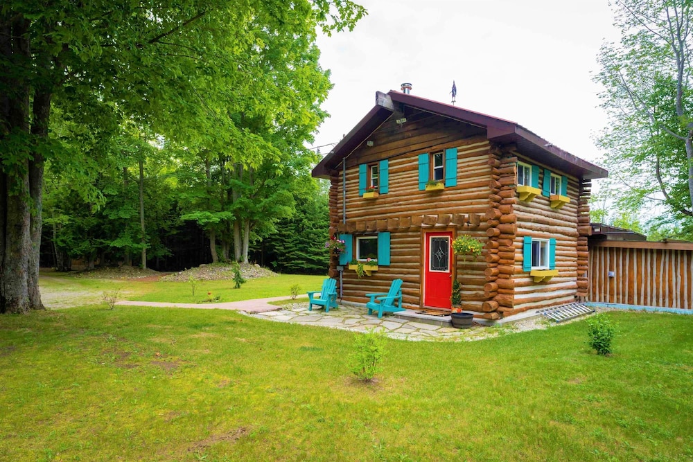 Nature Lovers Retreat log Home - L il Ranch