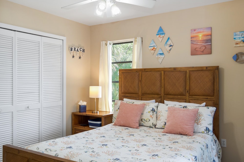 Beach Villa B