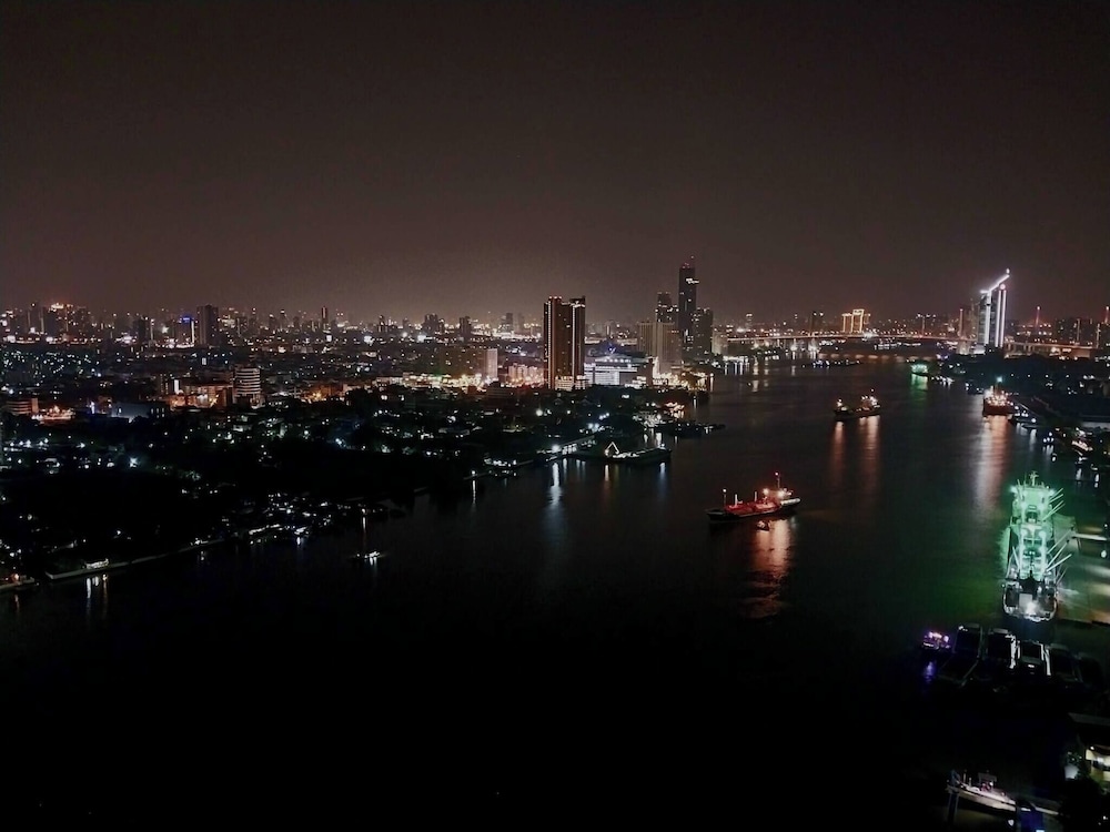 Riverview Condo Near Icon Siam Hi Speed Internet