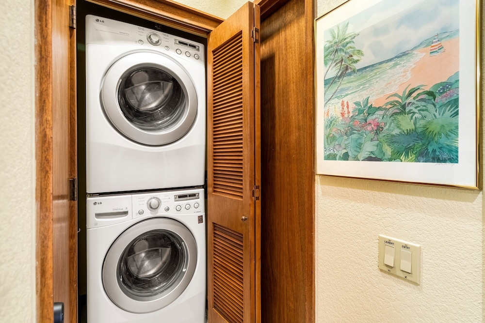 Relaxing Resort Living - Free Concierge - AC! - Vrkcv