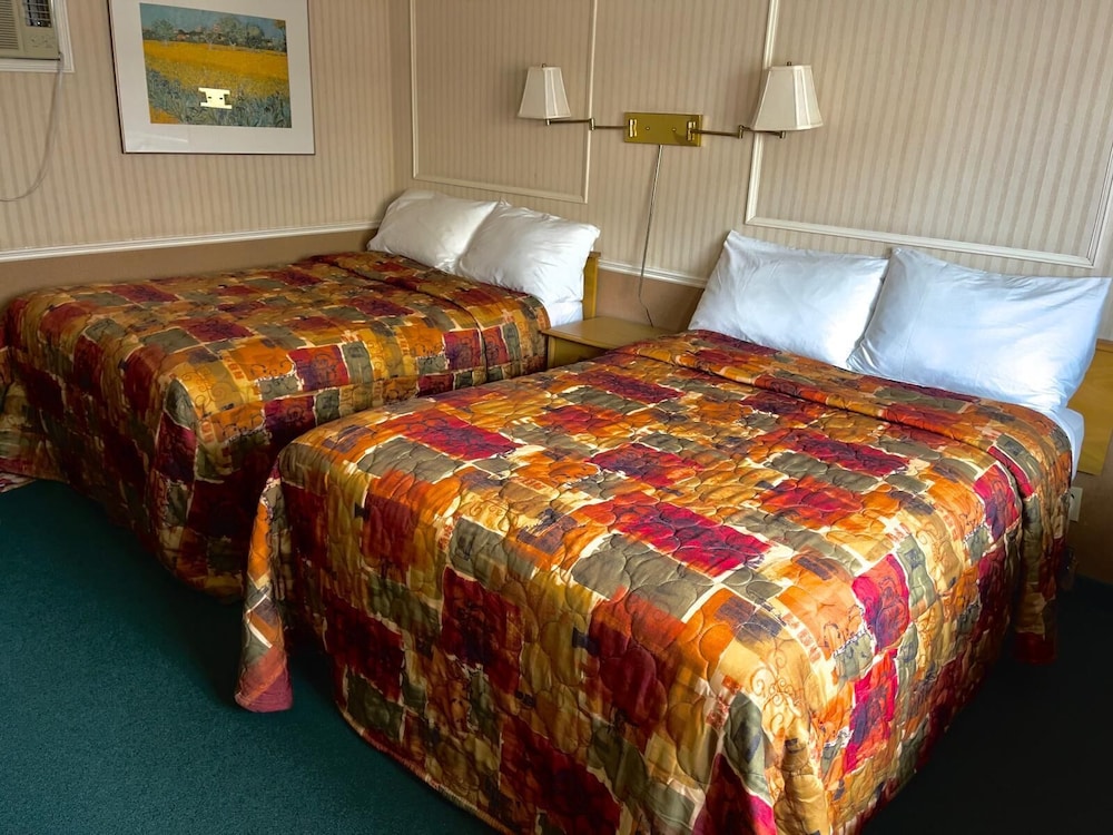 Adams Motel