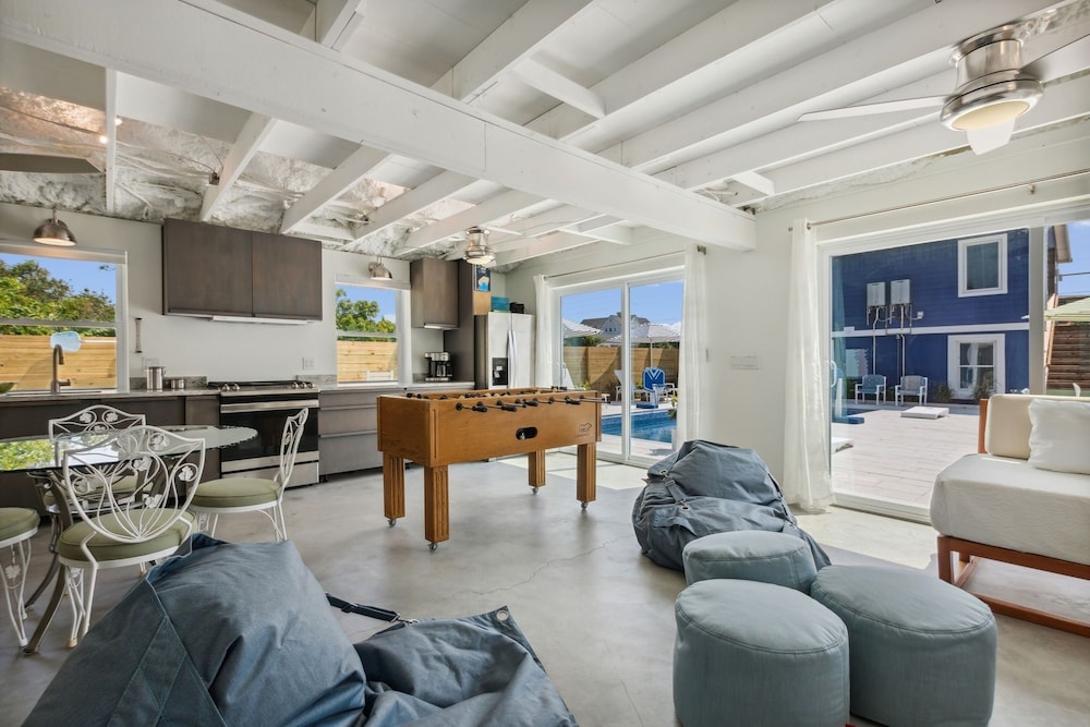 161 S Fletcher 5 Bedroom Home