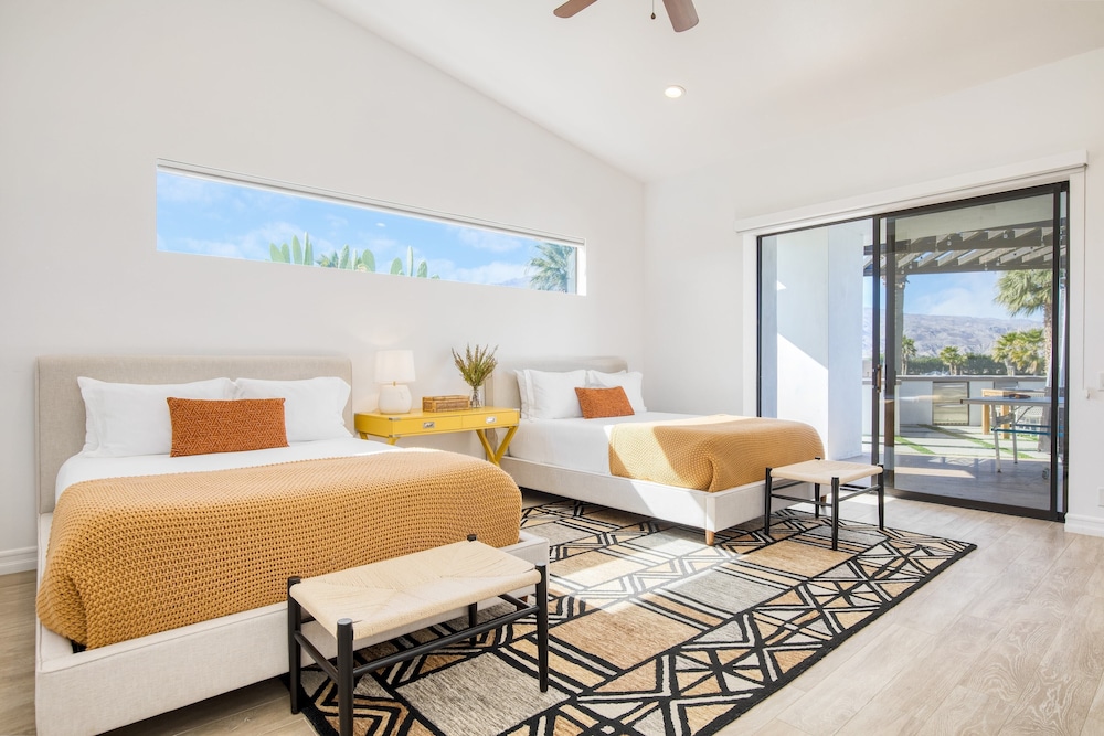 Buena Vista by Avantstay Massive Outdoor Oasis w/ Pool, Spa Firepit! - Property Image 48