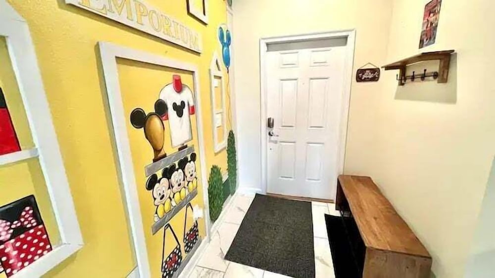 Let's Glo Now Adventure Cove Villa 4 Bedroom Townhouse