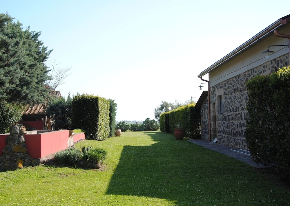 Photo 23