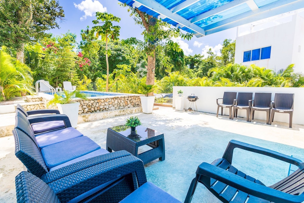New Stylish 3BR Villa With Private Pool Terrace