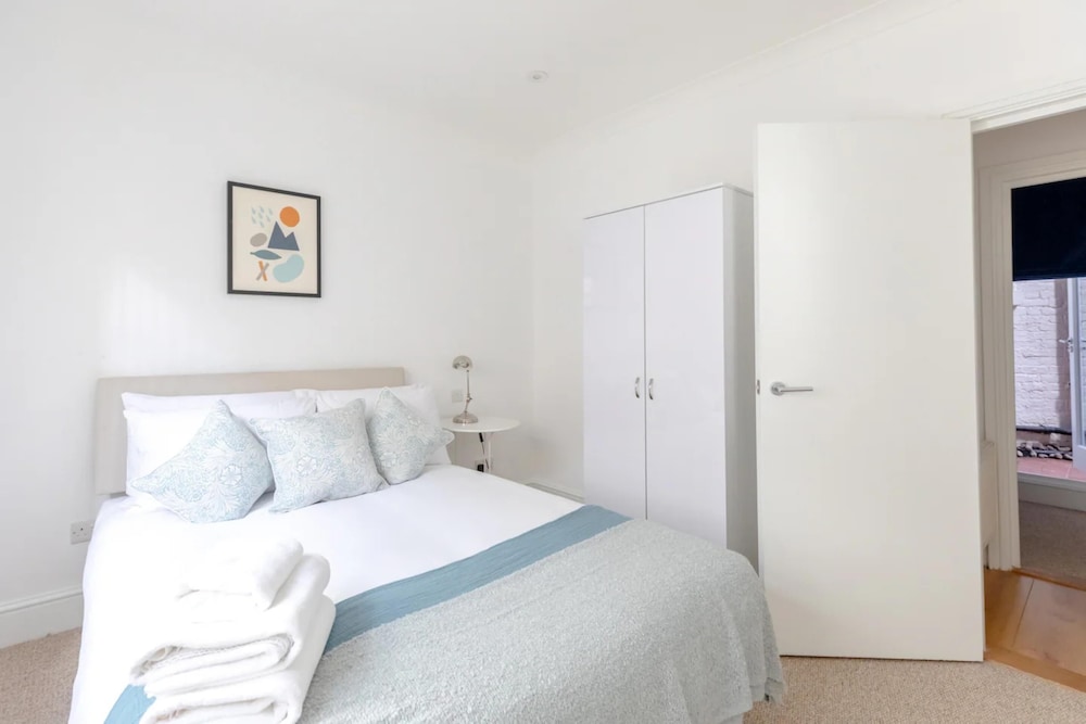 Beautiful & Modern 3 Bedroom Flat - Pimlico!