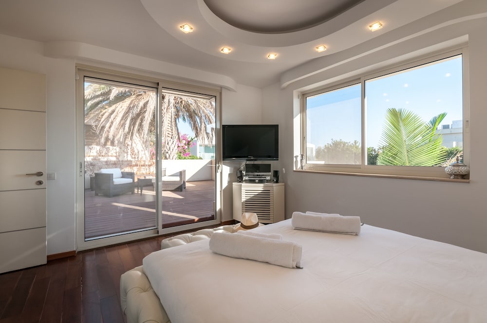 Luxurious Villa with great location, photo 50