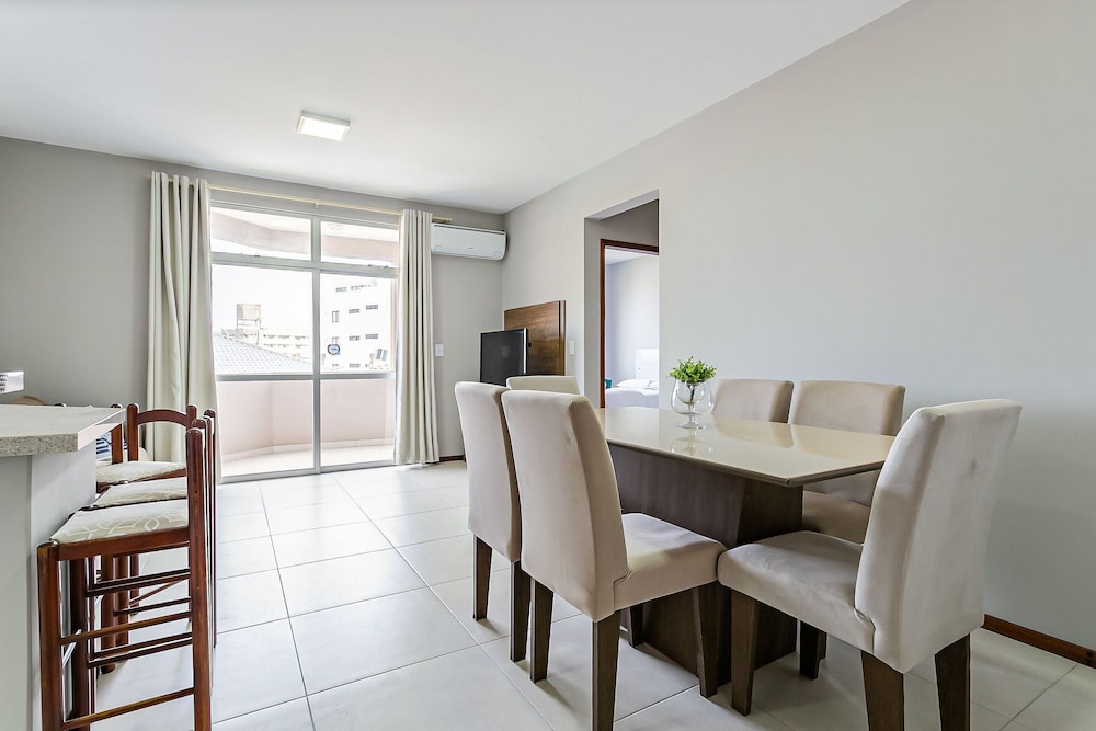 Apto em Condominio pe na Areia, c/ Piscina Mhr308
