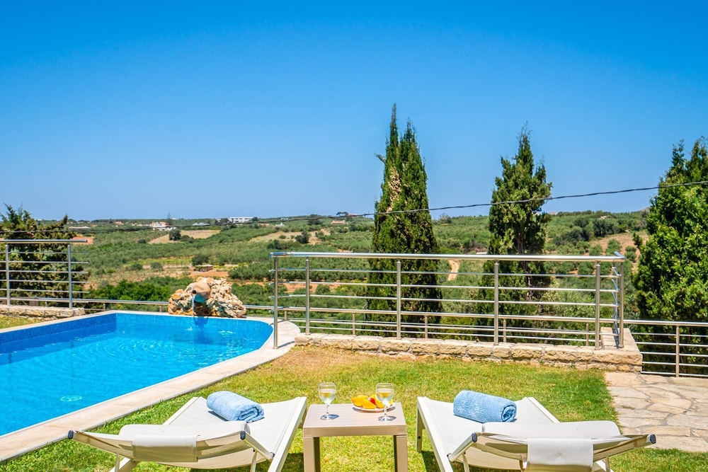 Stefania Villa Ena in Roumeli view 3