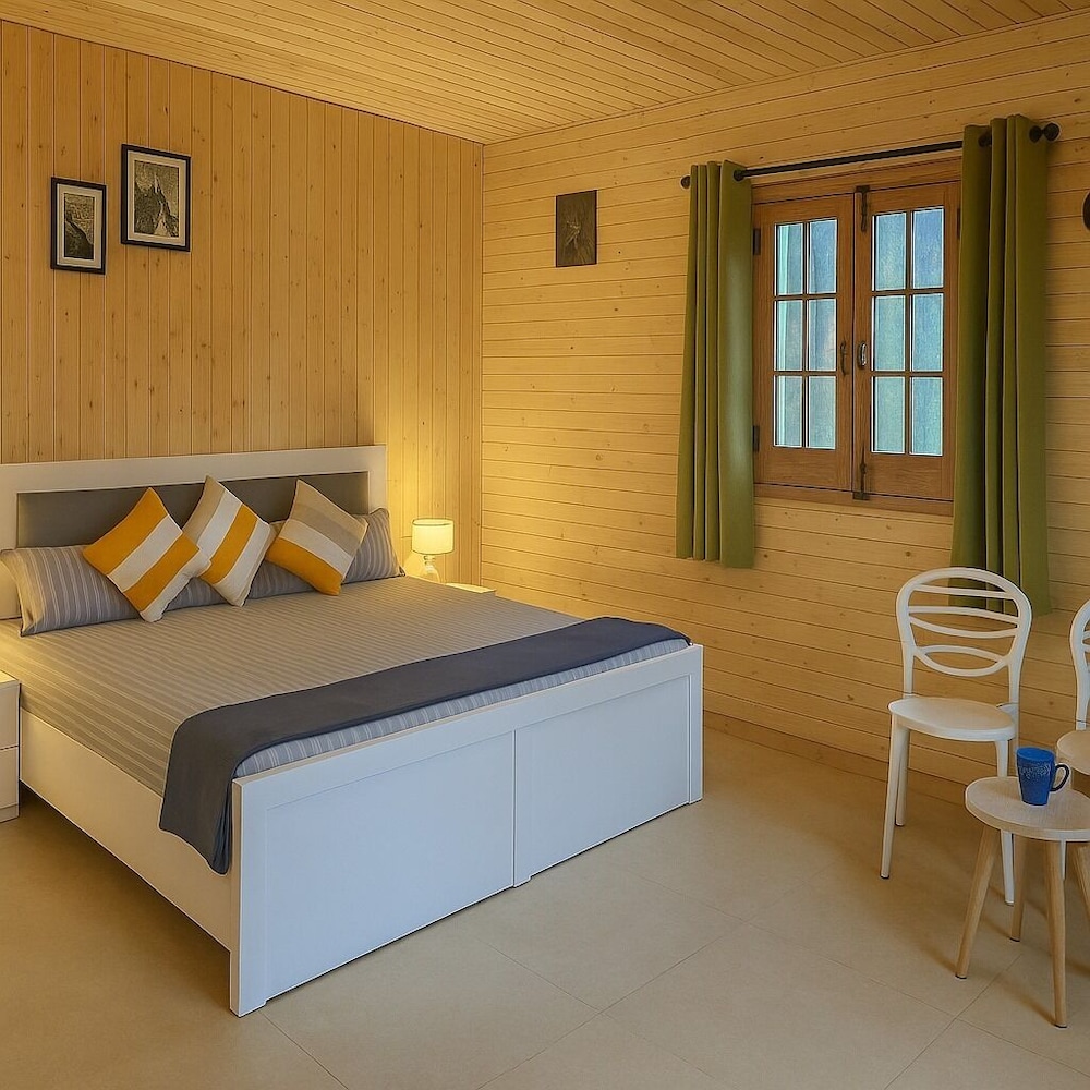 Bougainvilla Mountain Retreat