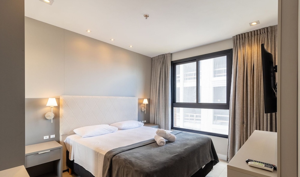 MHF II Apts Variados em Prédio com Vista para o Mar em Itapema