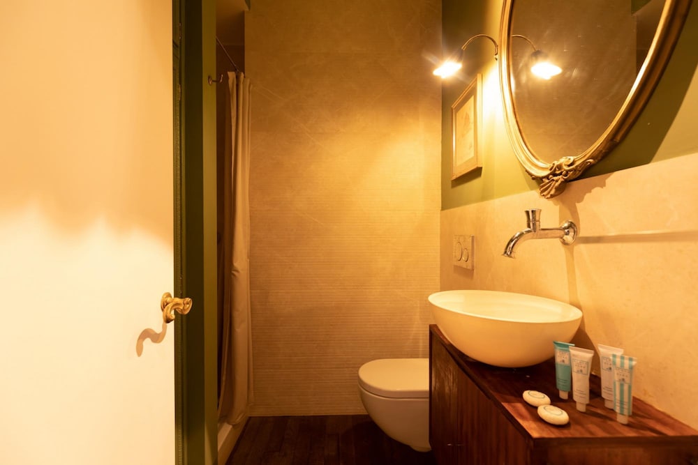 Chic and Style in Historical Via Giulia