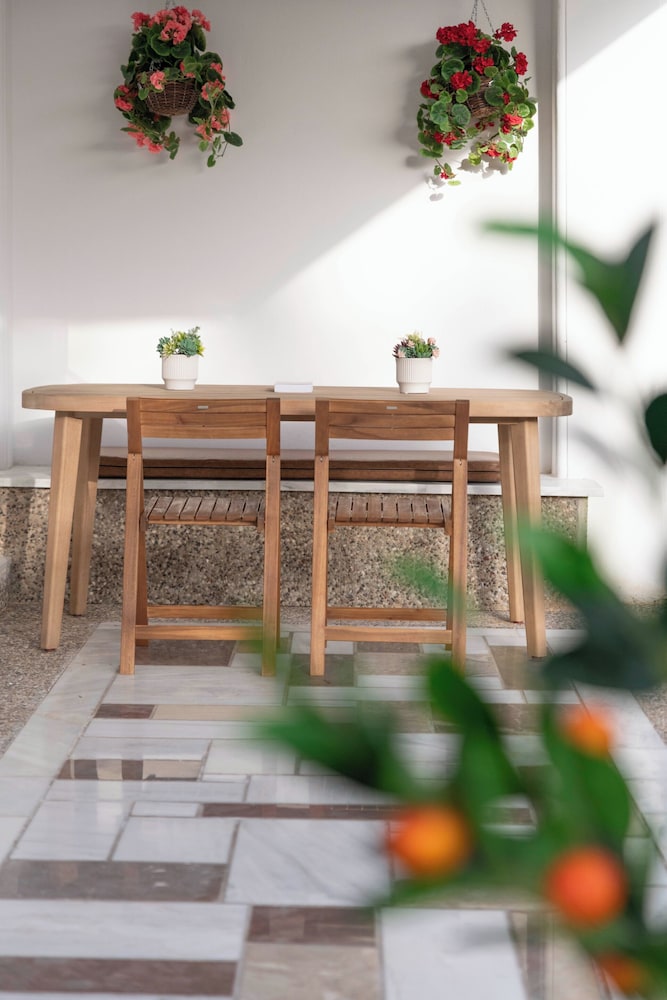 Glyfada Coastside Apartment