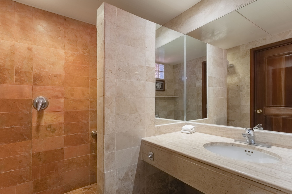 Iberostar Waves Tucan - All Inclusive - Property Image 95