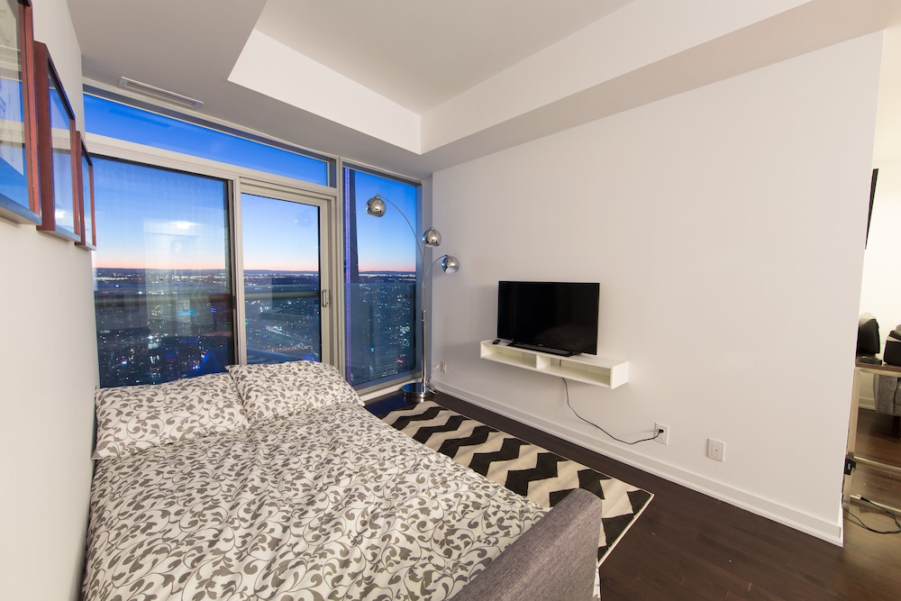 Views from the Six - Image 3