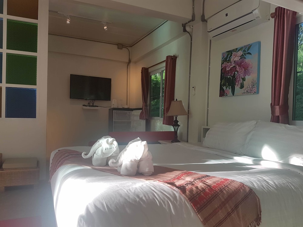 Nan De Panna Riverside Homestay