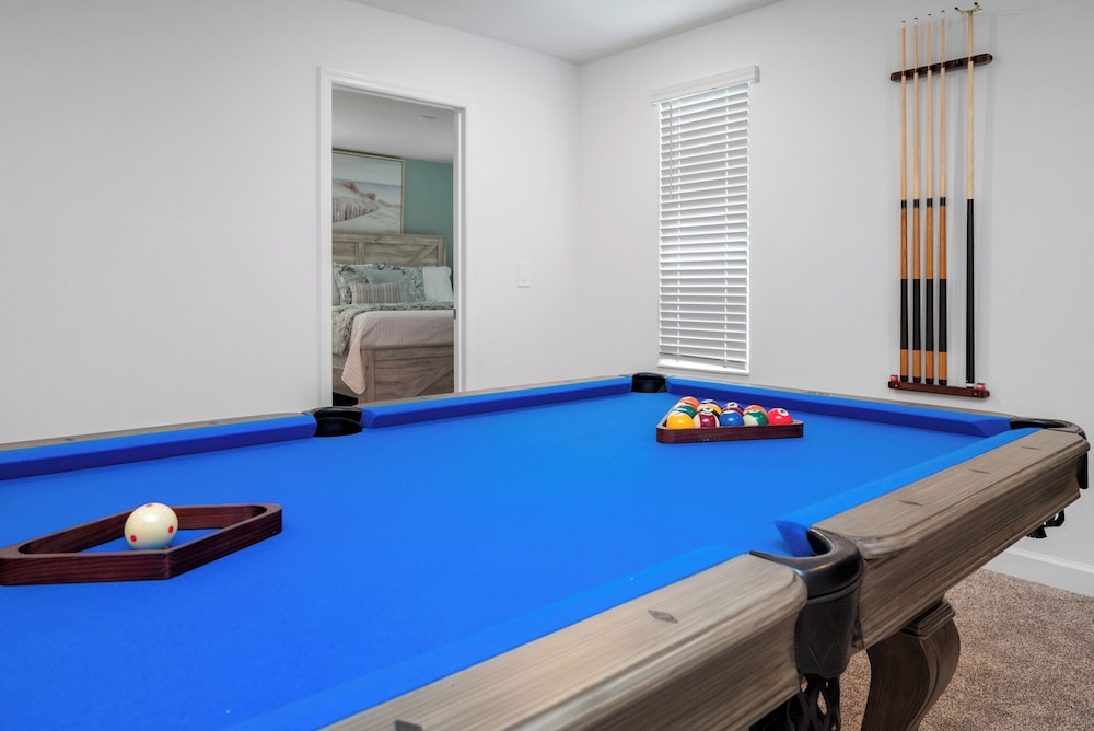 Awesome 8BR Villa Disney Arcade Pool