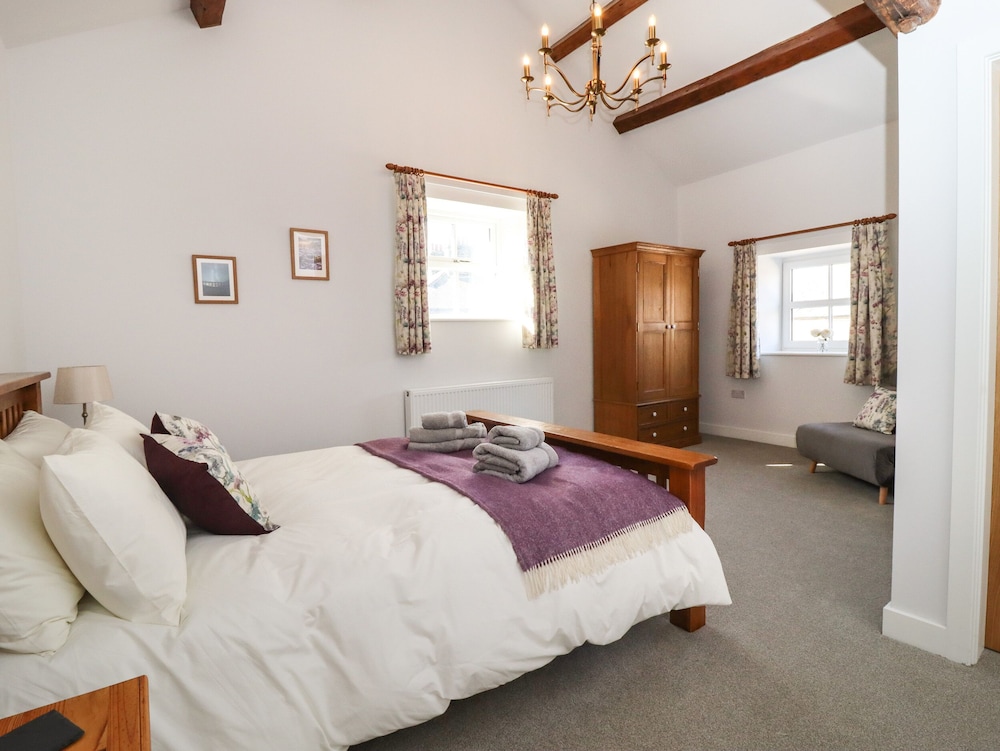3 Hull House Cottage