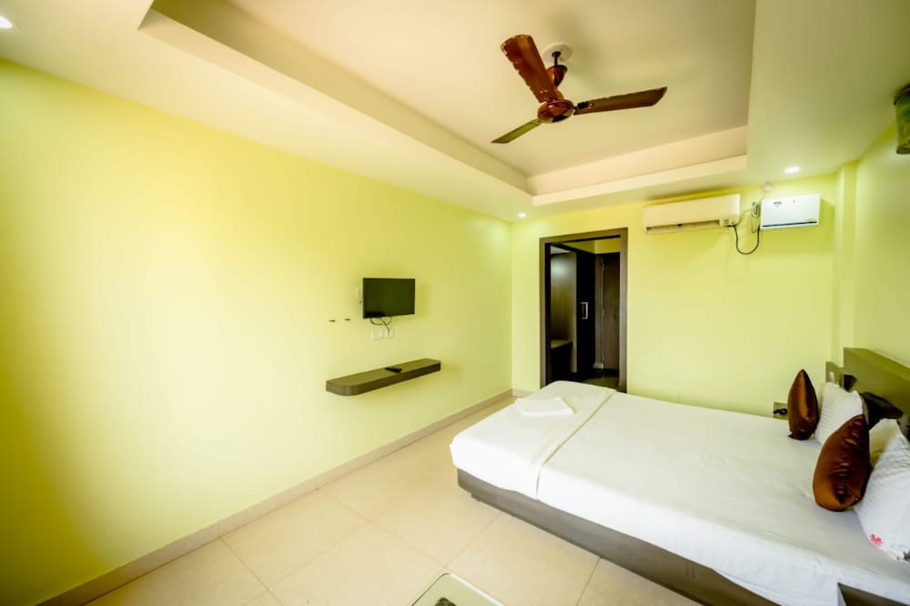 Goroomgo Deep Ganga Inn Puri view 5