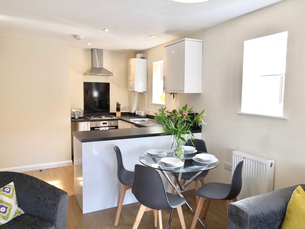 Oxford Vacations - Razia Apartments - Property Image 31
