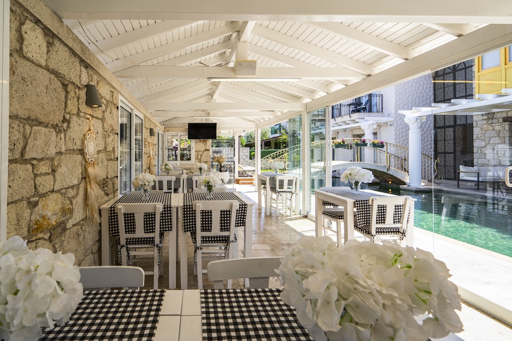 Hotel De Gold Alaçatı - Image 11