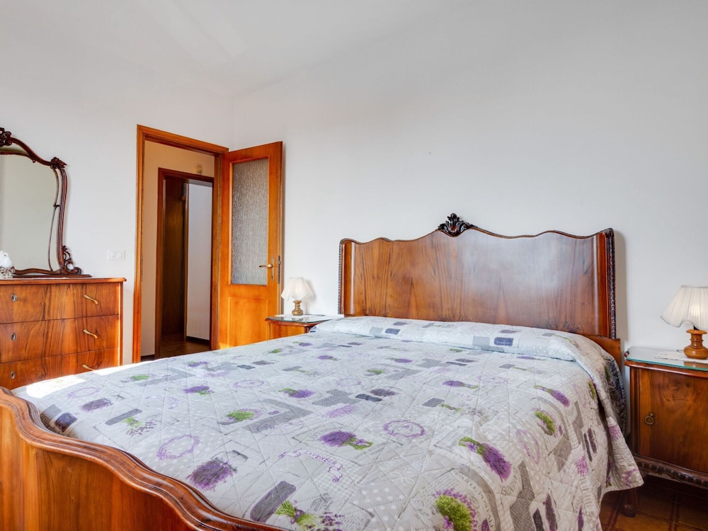 Modern Holiday Home in Marciaga With Garden view 4