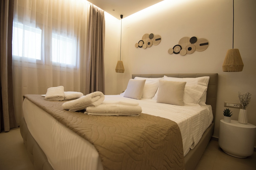 SIDONIA SUITE