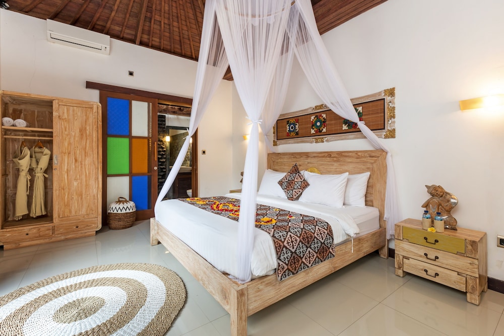 Ubud Raya Villa