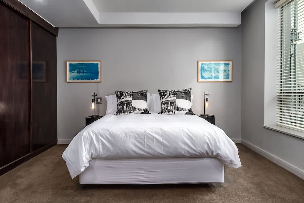 Art Apartment 1304 in Cape Town