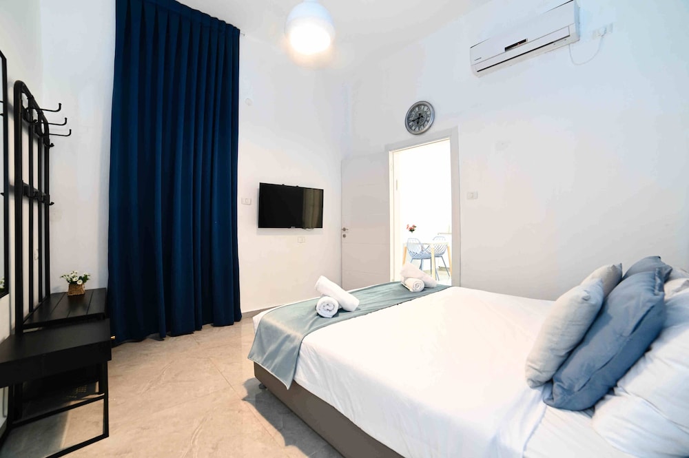 Yalarent Villa Viviana with private pool view 5