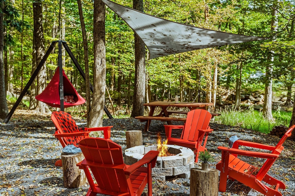Somerset Lodge by Avantstay Hot Tub Lake Access Community Amenities