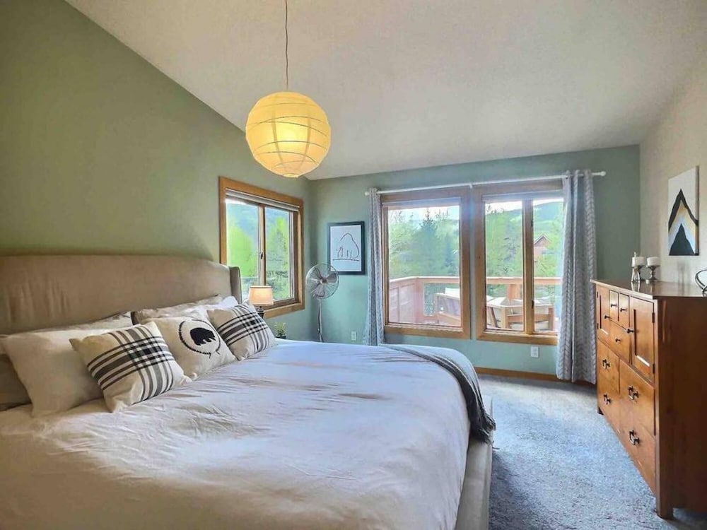 Summit County Vacations - Mountain View Home Near Breck Vail 4 Seasons Room Rooftop Deck Hot Tub - Property Image 23