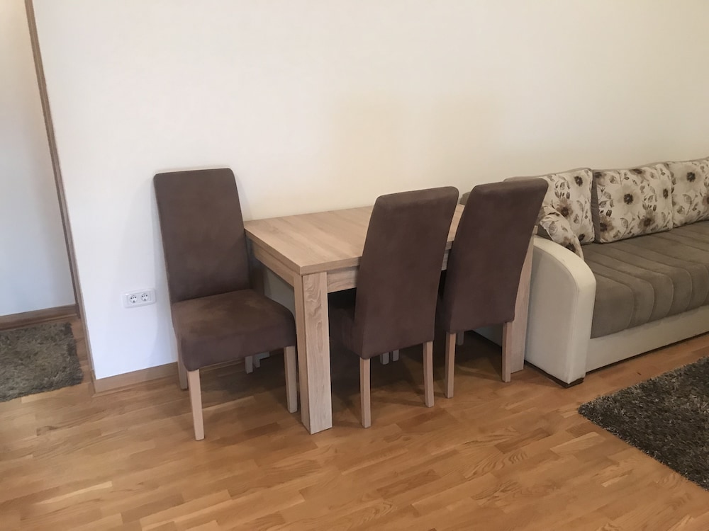 LUX Apartments Podgorica III