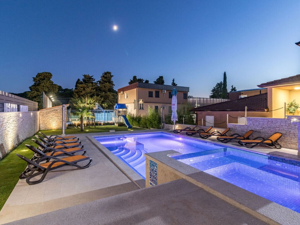 Istra Kamen Comfortable Holiday Residence