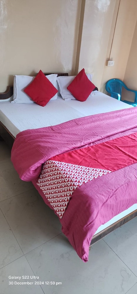 Ghansar Lodge maharastra AC Room