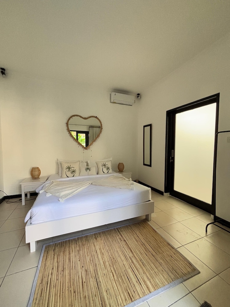 Villa Mandari