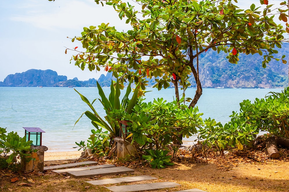 Amatapura Beach Villa 14